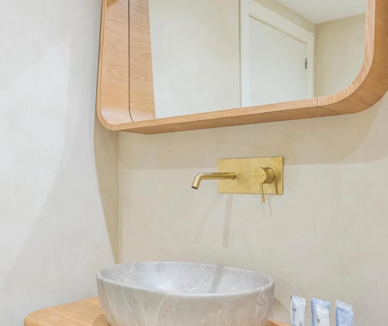 Spacious & Comfy Studio In Golden Mile Marbella Spain