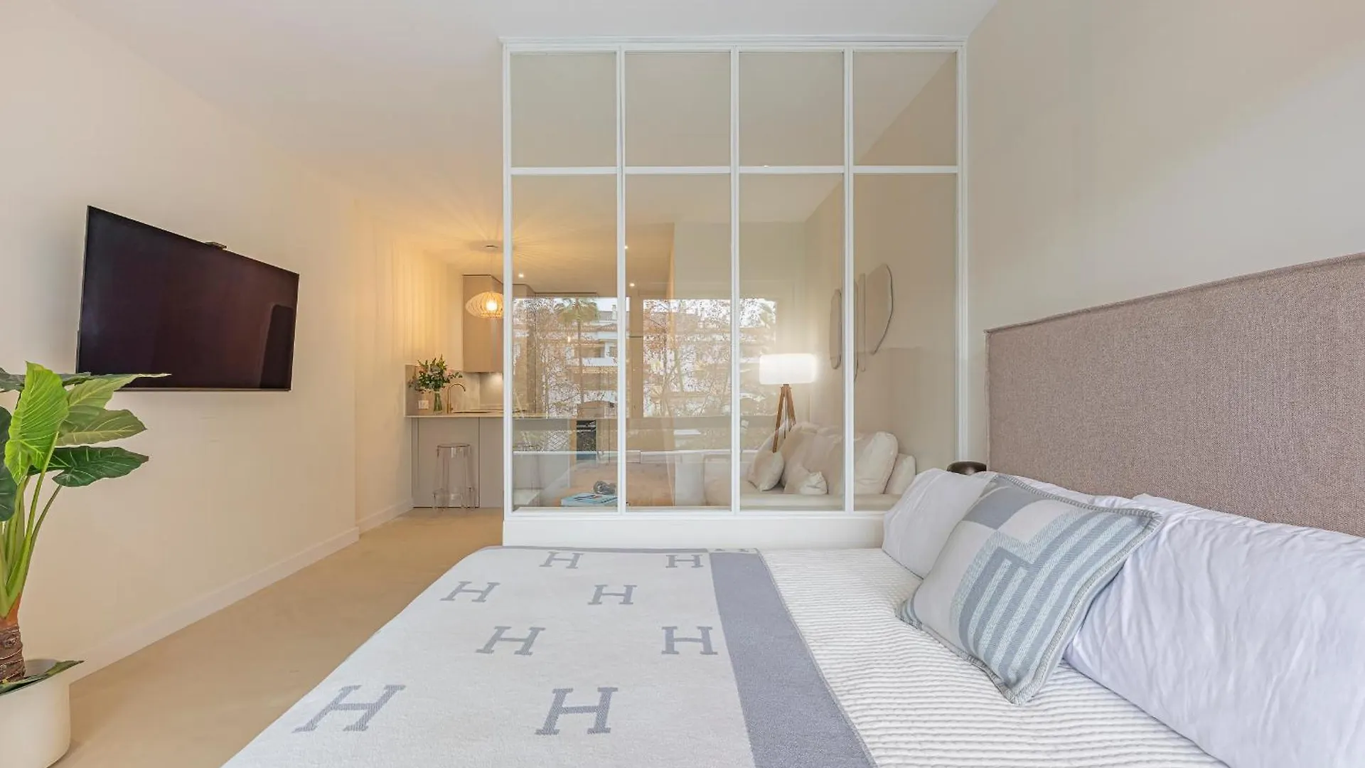 Spacious & Comfy Studio In Golden Mile Marbella 0*,