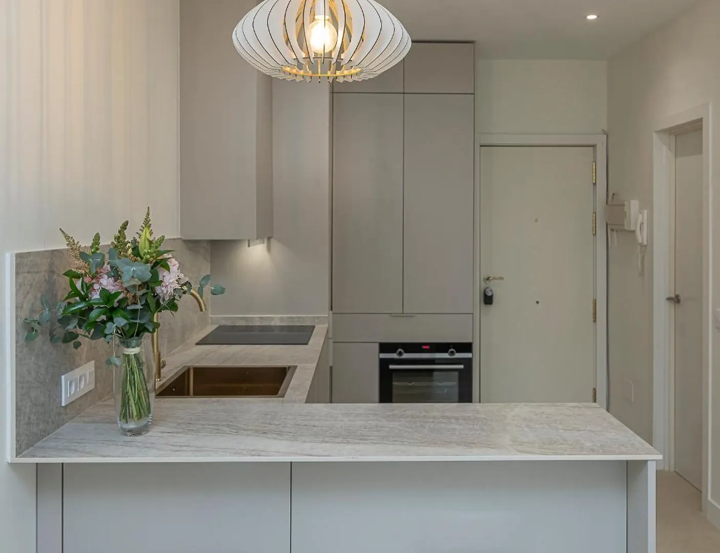 Spacious & Comfy Studio In Golden Mile Marbella Apartment