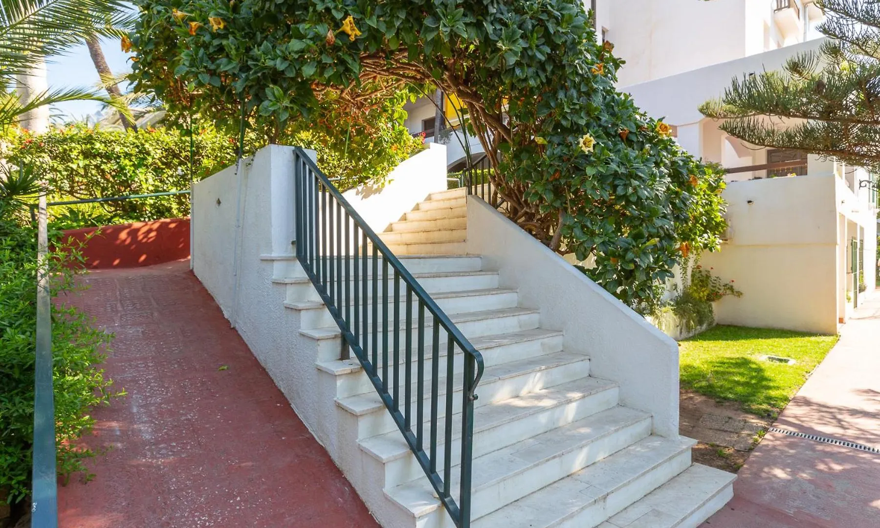 Apartment Spacious & Comfy Studio In Golden Mile Marbella Spain