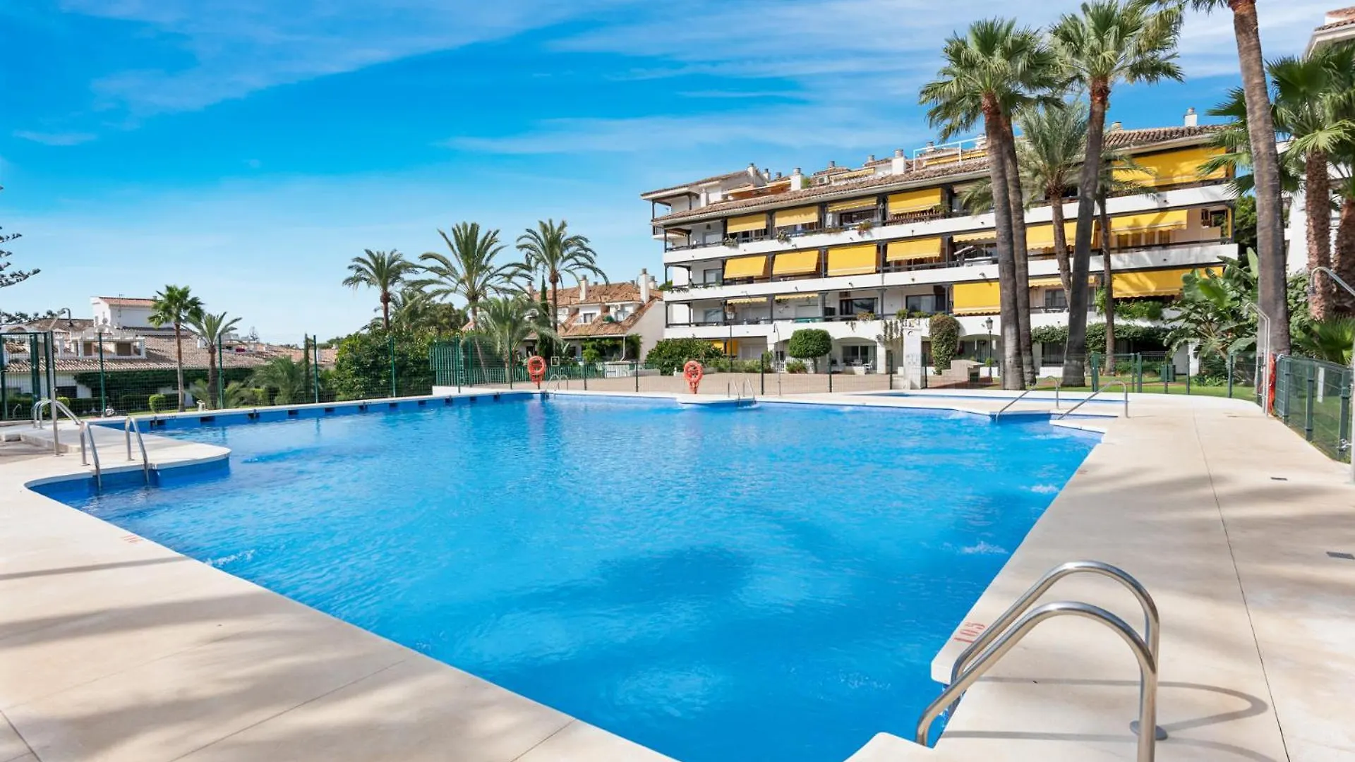 Spacious & Comfy Studio In Golden Mile Marbella İspanya