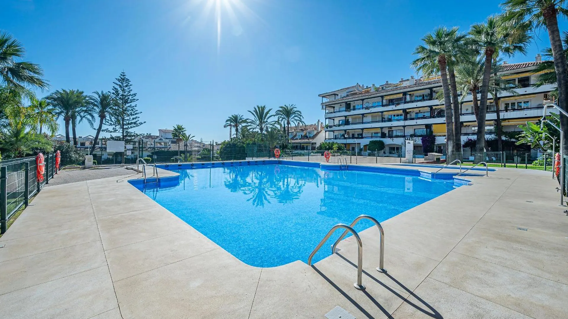 Spacious & Comfy Studio In Golden Mile Marbella 0*,  İspanya
